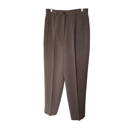 Chaus Excellent Condition Women’s Gray
Pants Suit Size 10 - Picture 9 of 11